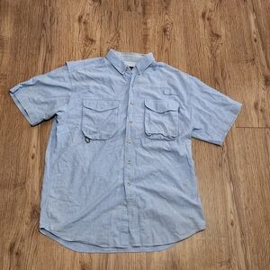 Go Fish Casual Light Blue Short-Sleeve Button-Down Shirt with Dual Chest Pockets
